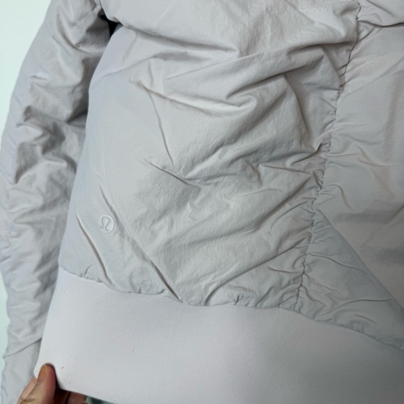 Lululemon Women’s Reversible Bomber Jacket in Pale Blush Pink size 4 - Picture 15 of 16